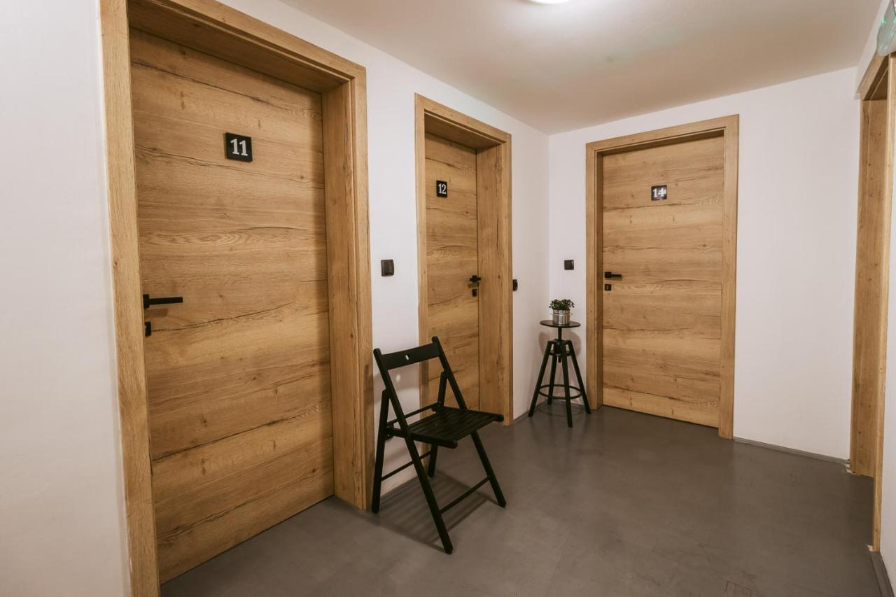 Pri Karlu Rooms & More マリボル エクステリア 写真